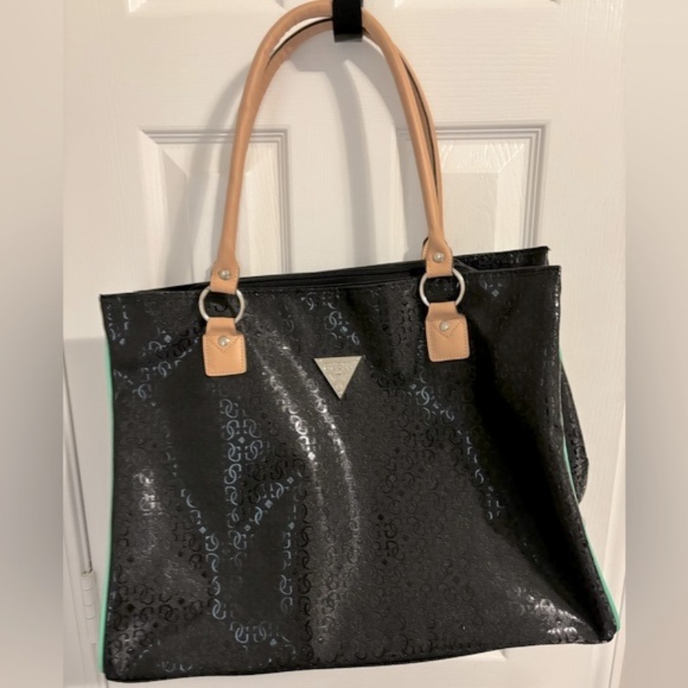 Guess Logo Pattern Tote Carry On Overnight Bag